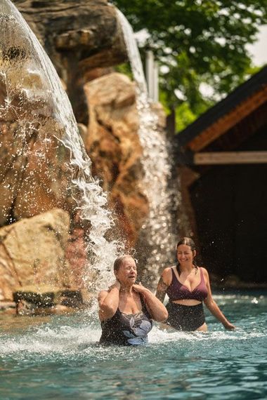 women doing a cold plunge