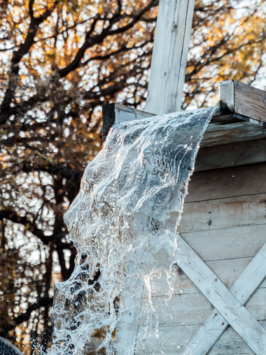 Cold plunge during the fall season