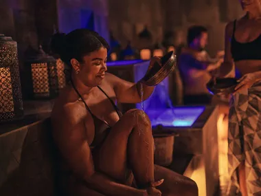 guest during the rhassoul treatment