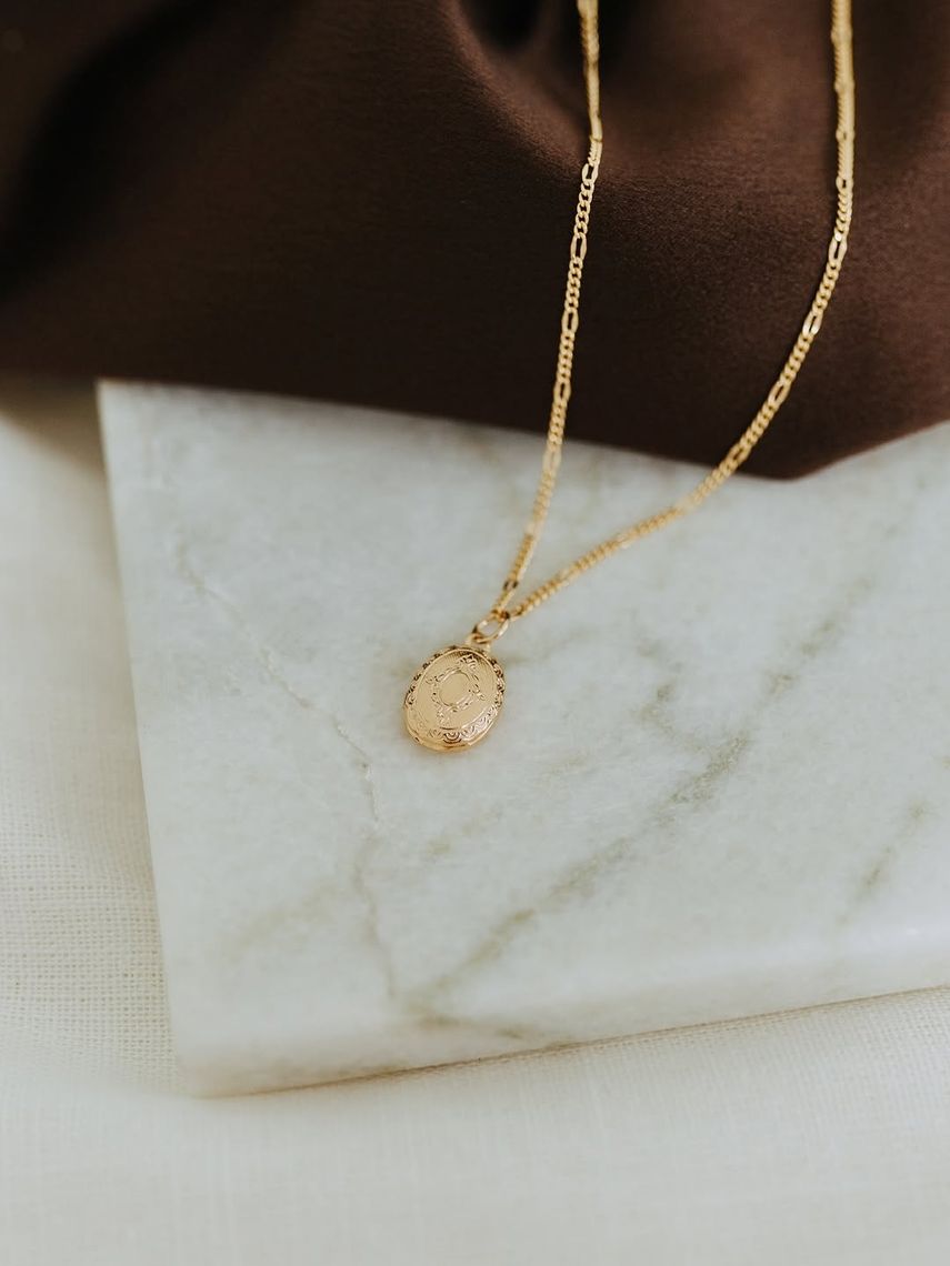 sydney rose co engraved locket